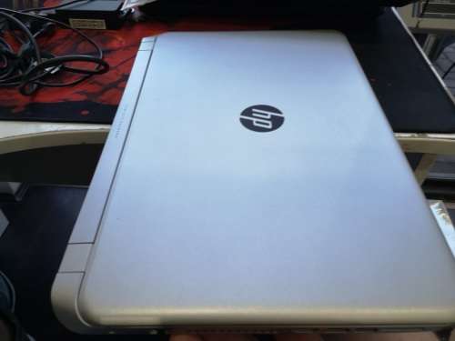 *Beautiful HP PAVILION 15*BEATS AUDIO*i5-5200U*DVD WRITER*6GB RAM*1000GB HDD*HD DISPLAY*